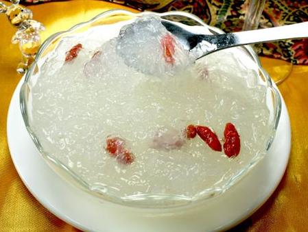 如何辨别燕窝优劣？