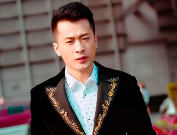 燕窝事件还没处理完，辛巴又陷两起诈骗案，他的未来该何去何从？