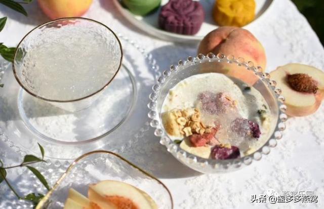 转眼已入秋，那么秋季我们应该如何吃燕窝呢？