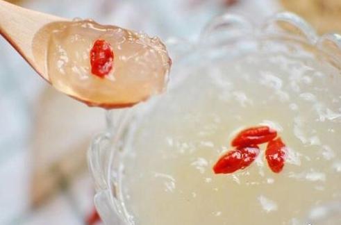 燕窝行业乱象：大肆宣传功效，水货燕窝挤占正品