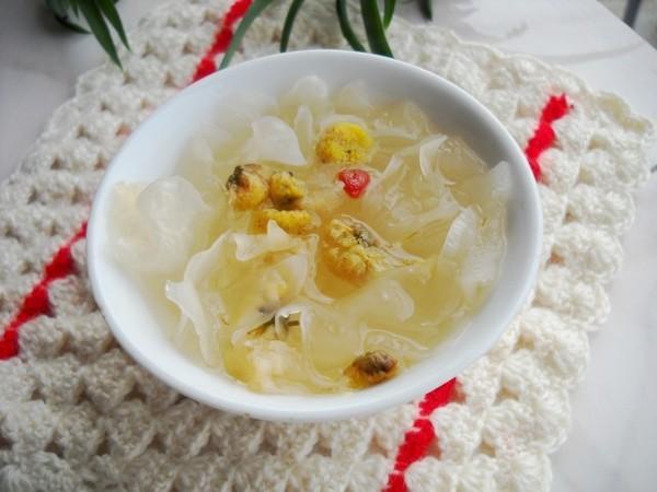 它是“平民燕窝”，每天喝一碗，皮肤变好也变白，比敷面膜管用