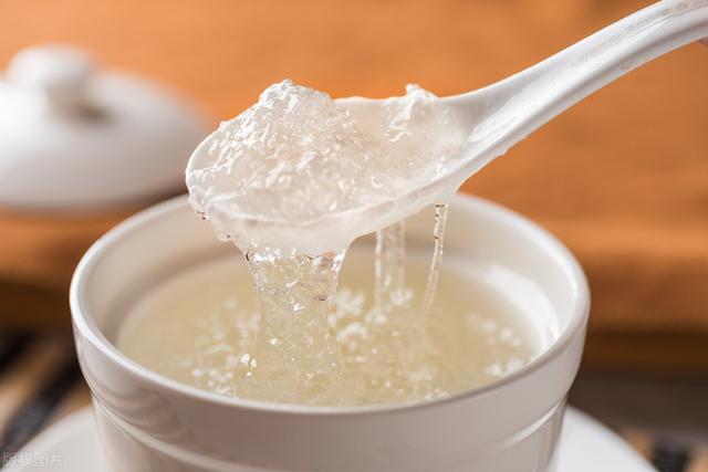 壹健康小知识：炖燕窝加开水还是冷水？燕窝拿冷水还是热水泡