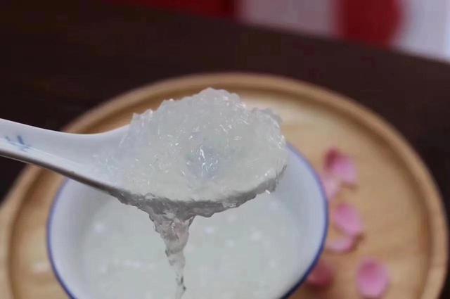 别被坑了！真假燕窝的五大鉴别秘诀